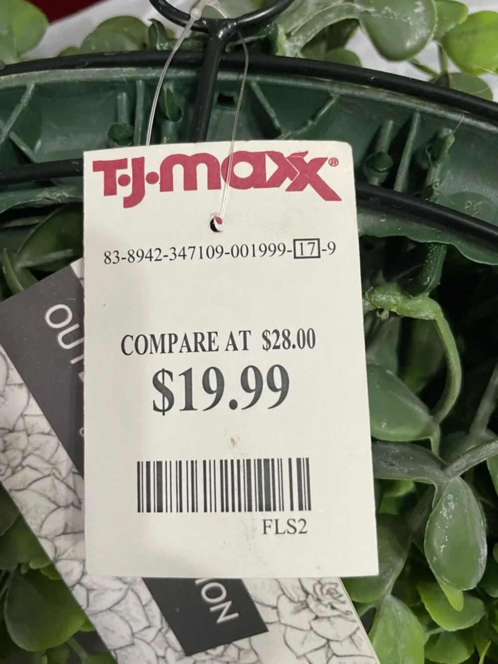 Green Faux Boxwood Wreath - Brand